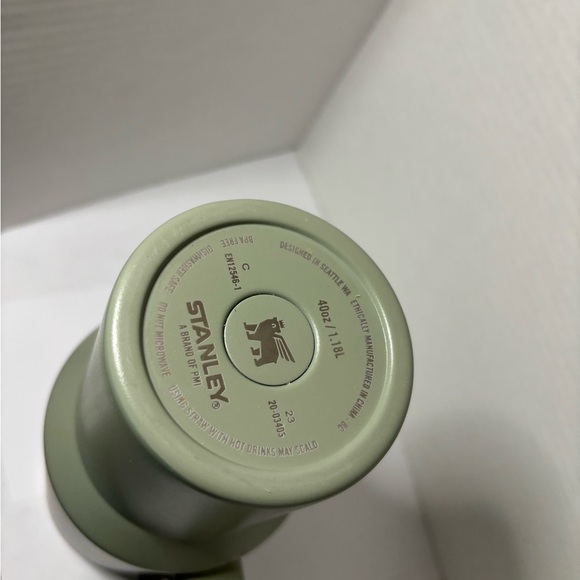 Stanley 40 oz Stainless Steel H2.0 FlowState Quencher Tumbler Restful Green - Picture 5 of 10